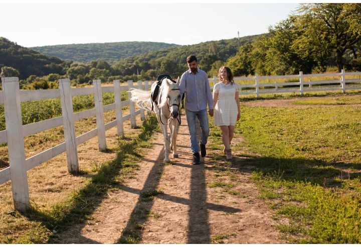 Demo: Farmhouse Booking