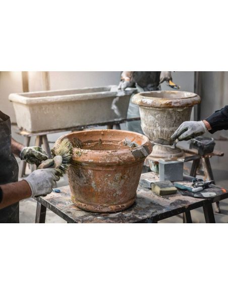 Elementi Decorativi da Giardino, Restauro e Installazione Ornamentale